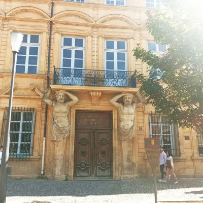 Tour to Aix-en-Provence and Cassis – 8 hours