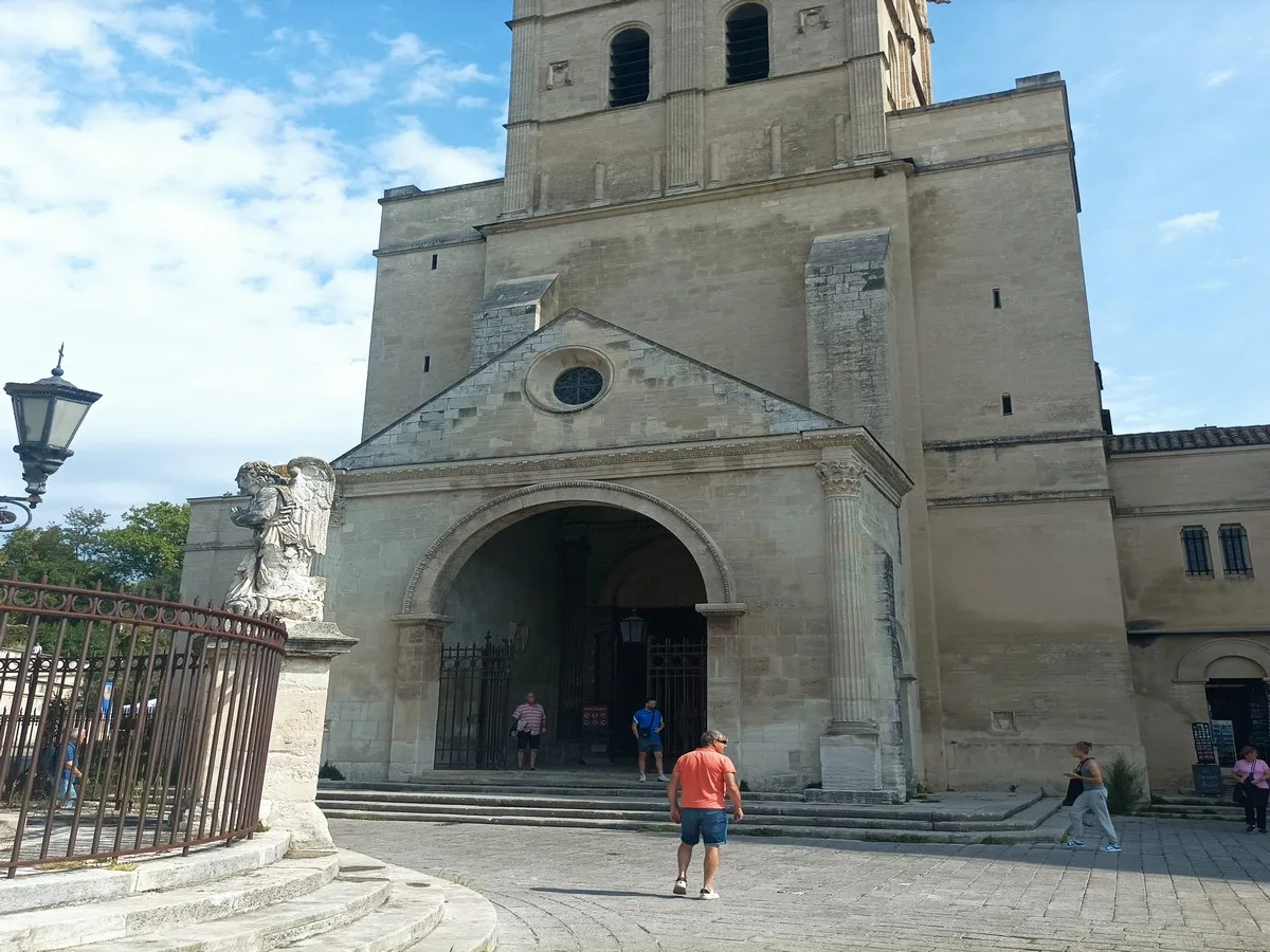 Avignon ট্যুর গাইড, পন্ট ডু গার্ডে ভ্রমণ