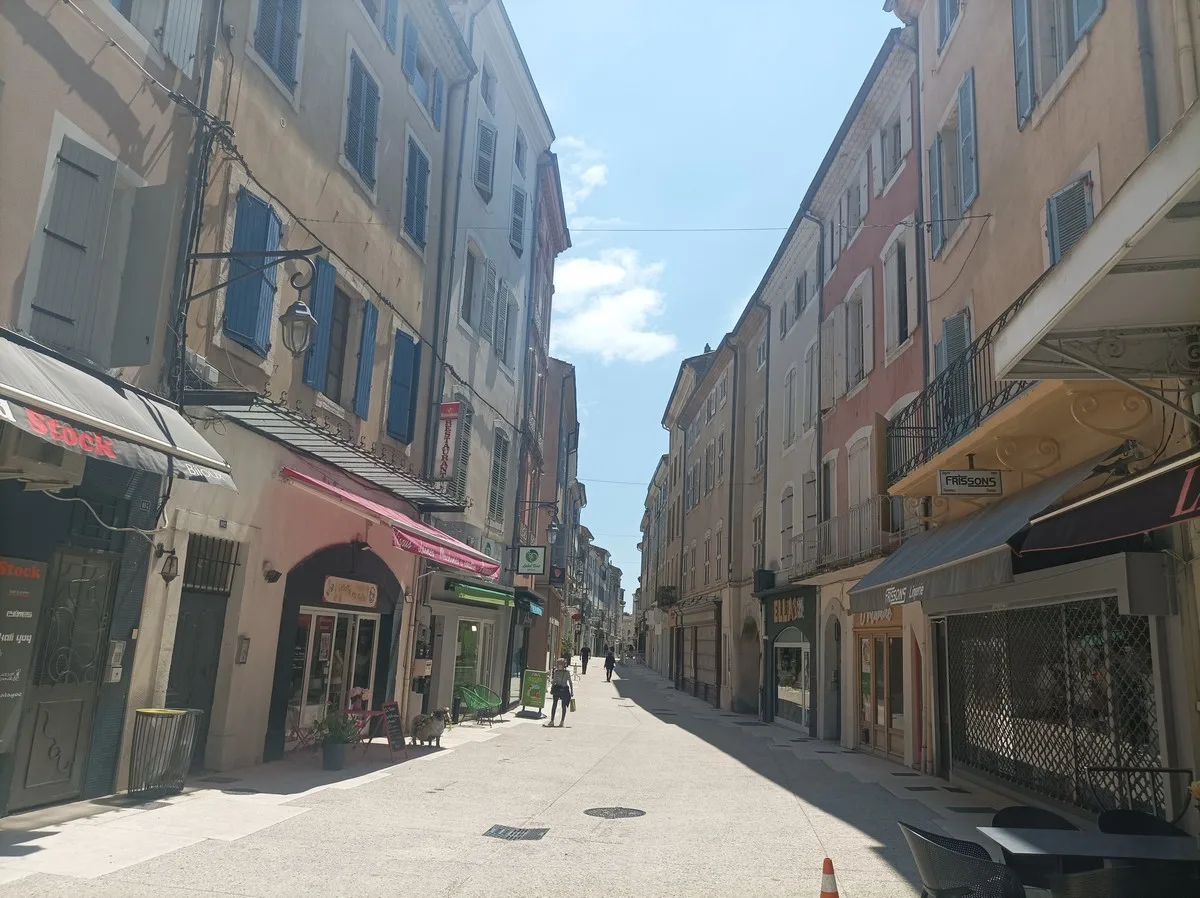 Ekskursija pėsčiomis Montélimare, Ekskursija su gidu Montélimare, Romainas Bouchaud