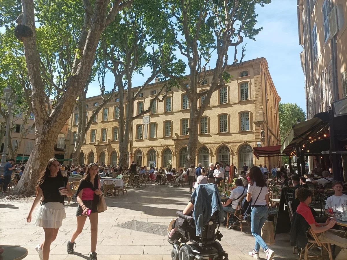 Tour in Aix-en-Provence, جولة في إيكس أون بروفانس, رومان بوشود