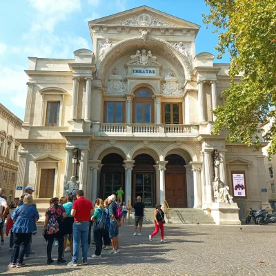 Guided tour in Avignon – 2 hours