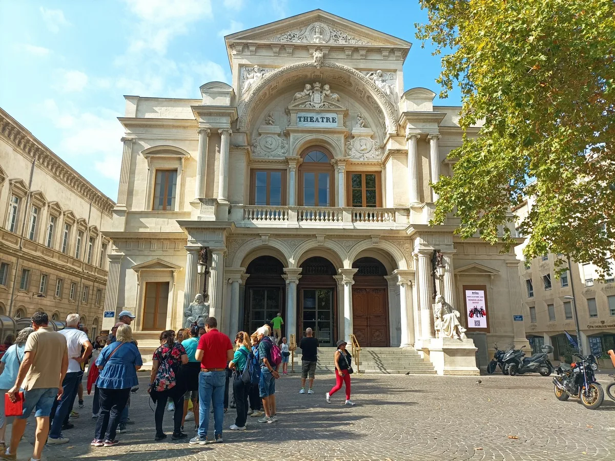 Guided tour in Avignon, Romain Bouchaud