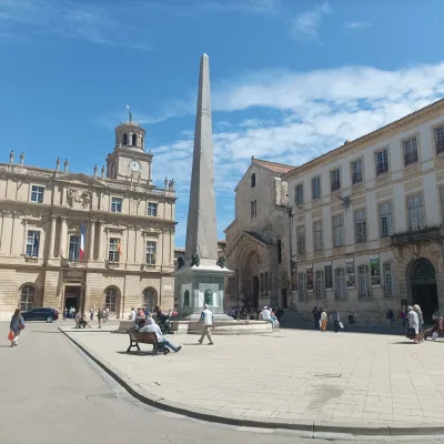 Tour to Arles and Les Baux-de-Provence – 8 hours