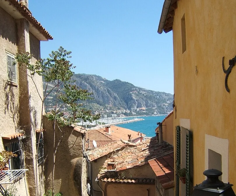 Turne në këmbë në Menton