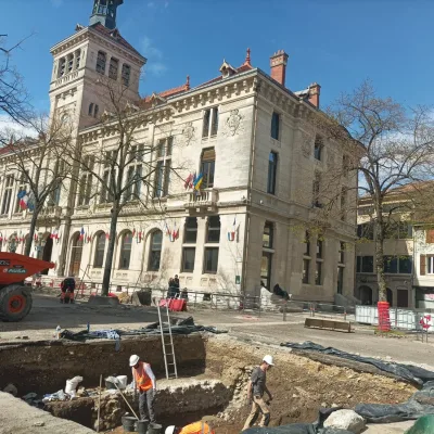 Guided tour in Valence – 2 hours