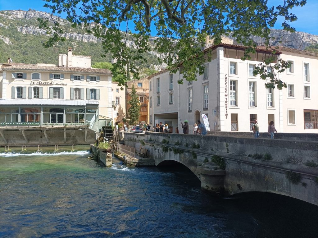 Tour in Fontaine-de-Vaucluse