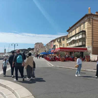 Tour to Cassis and Le Castellet – 8 hours