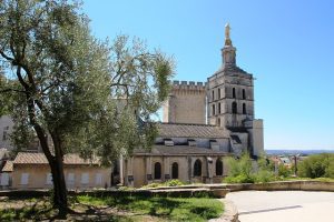 Hướng dẫn du lịch tại Avignon, Chuyến đi đến Avignon, Romain Bouchaud