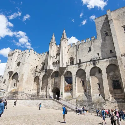 Avignon Tour Guide