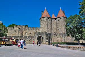 Udhërrëfyes turistik në Carcassonne