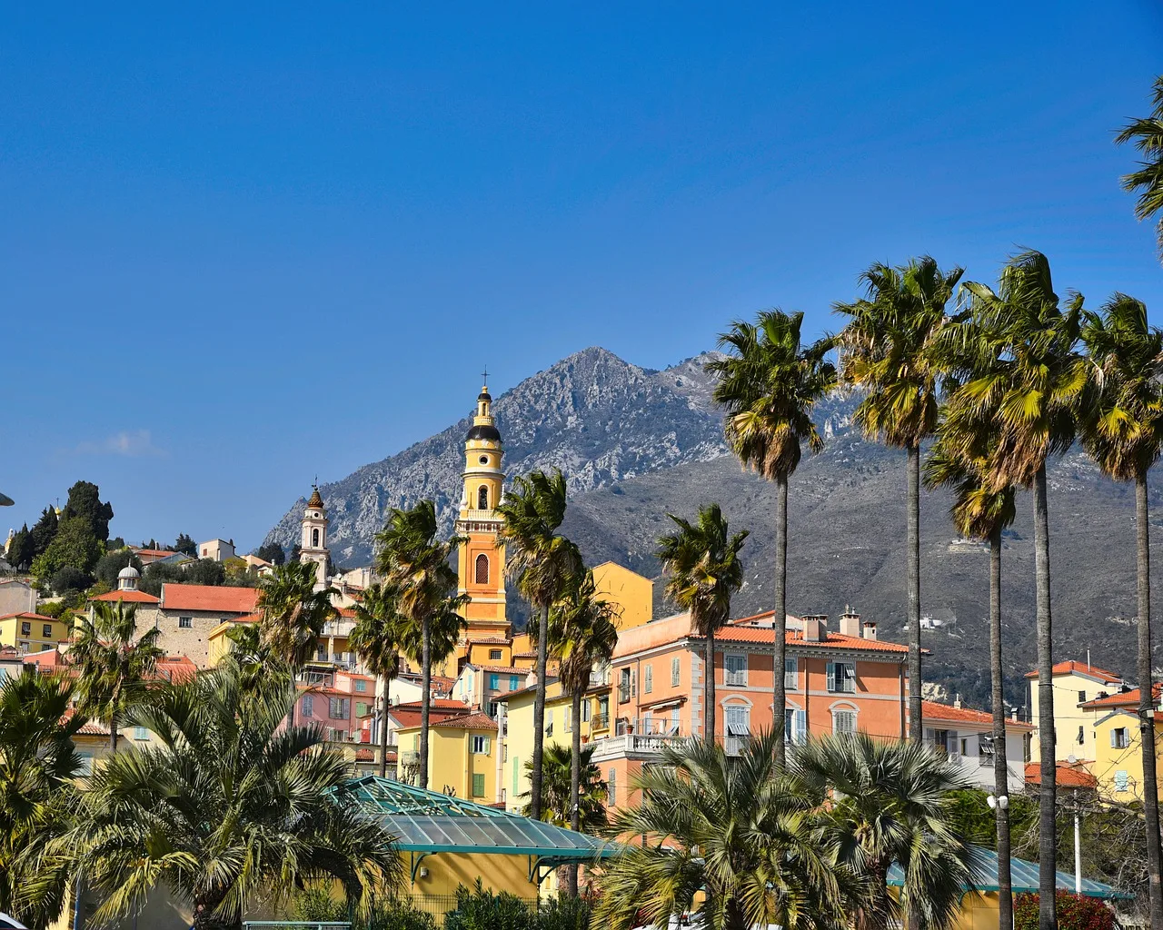 Turne me guidë në Menton, Turne në Menton, Romain Bouchaud