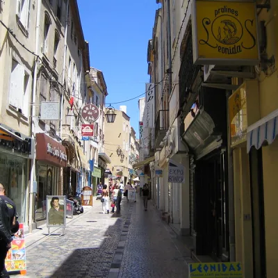 Narbonne Tour Guide