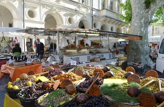 Tour to Saint-Rémy-de-Provence, Markets in Provence