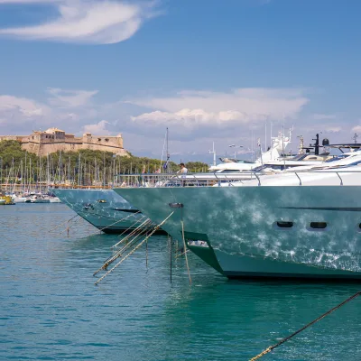 Turne me guidë në Antibes – 2 orë