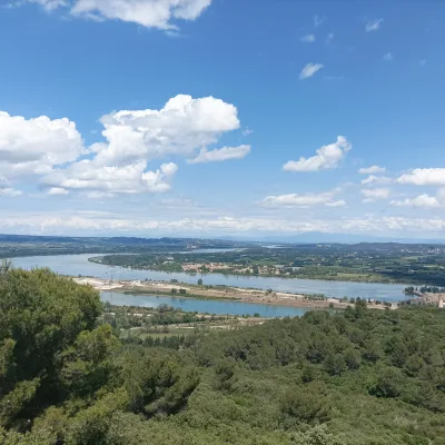 Guided tour in Avignon – 2 hours