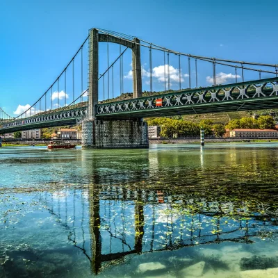 Guided tour in Tournon-sur-Rhône – 2 hours