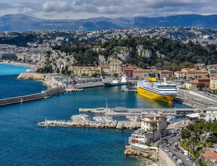 The castle hill in Nice
