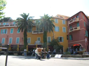 Turne me guidë në Villefranche-sur-Mer, Romain Bouchaud