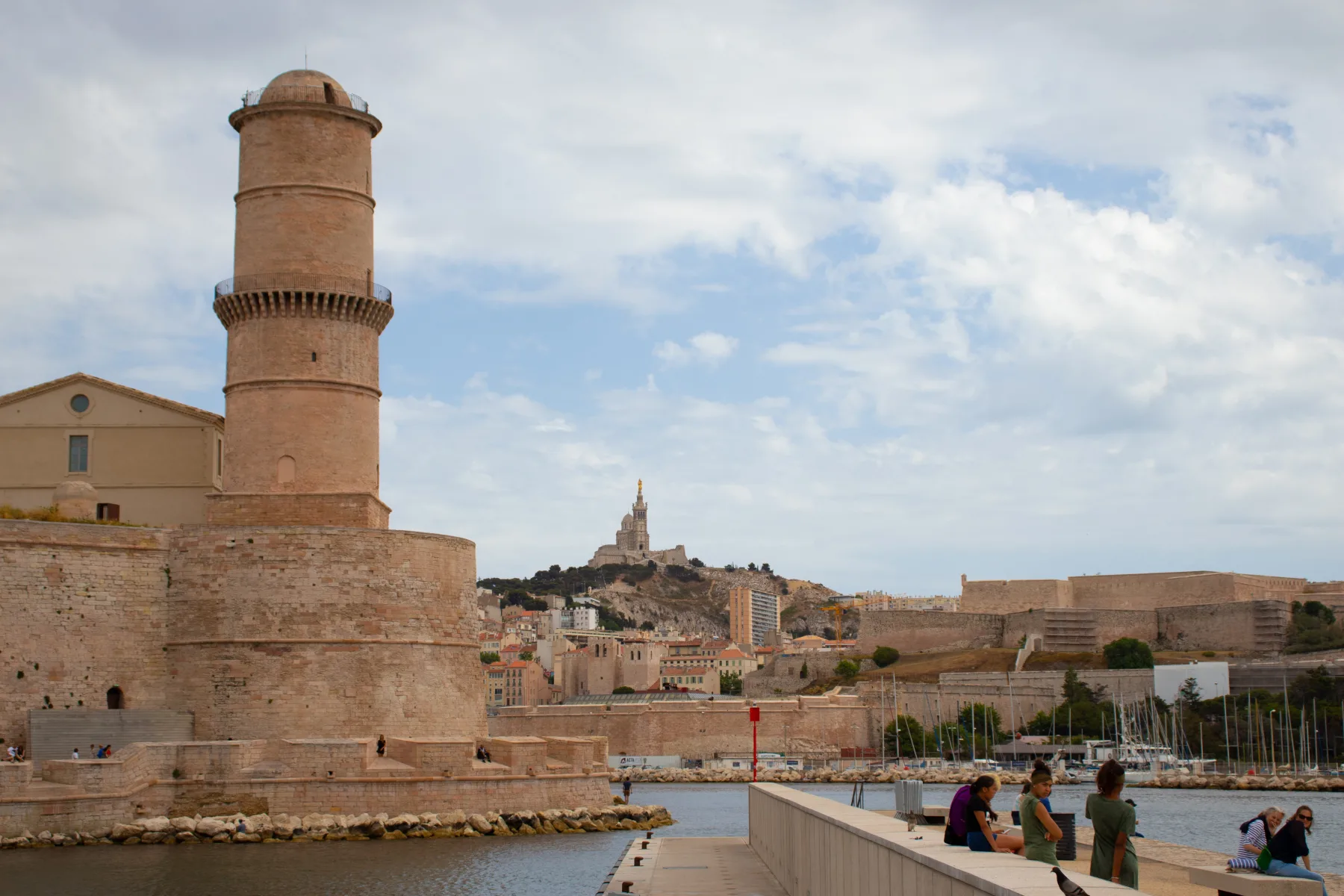 Walking tour in Marseille